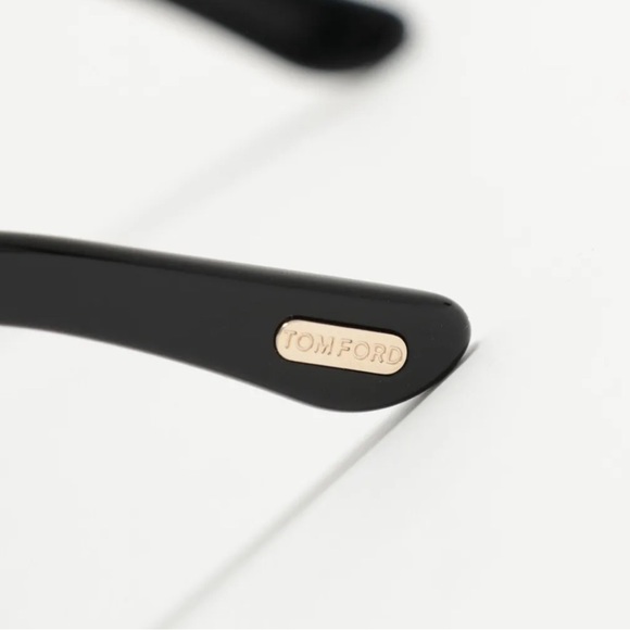 Tom Ford Cat Eye Sunglasses Black - Picture 4 of 5